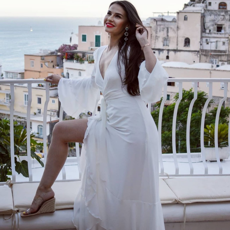 Rochiile realizate in atelierul #OlalaOutfits sunt nu doar comode, dar si inedite